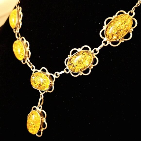 Amber Jewellery Set - Picture 6 of 7